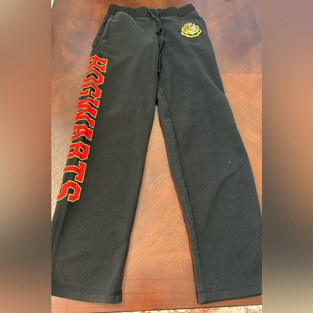 HARRY POTTER Universal Black and Red women  Sweatpants size small